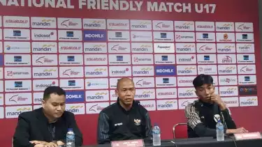 Pelatih Kepala Timnas Indonesia U-17 Nova Arianto