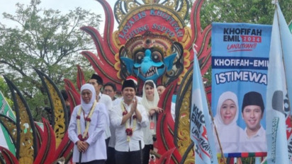 Diarak dengan Kirab Budaya, Khofifah-Emil Daftar ke KPU Jatim Hari Ini