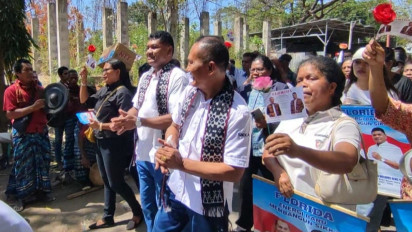 Satu Paslon Independen di Sikka Berhasil Maju di Pilbup, Himbau Warga Hindari Politik Uang