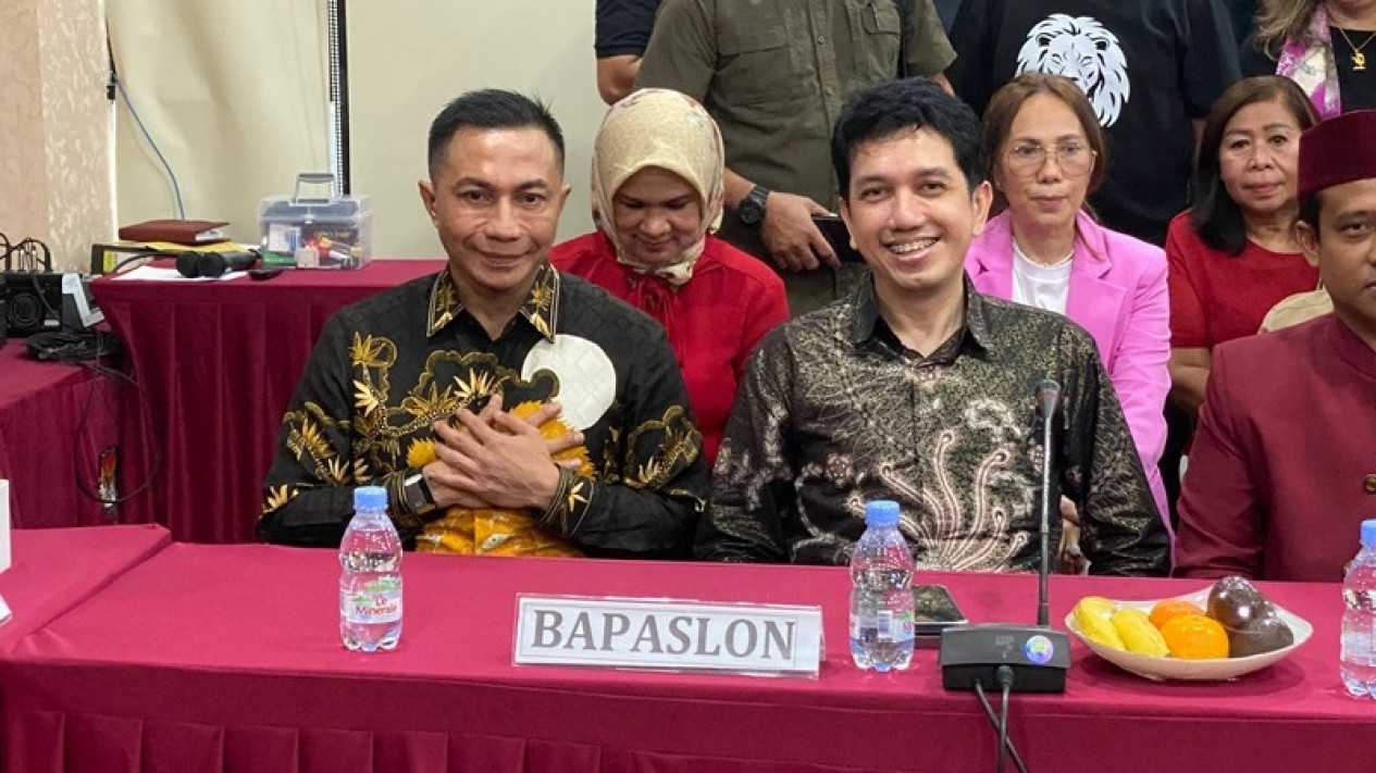 Pasangan Independen Dharma-Kun Sudah Siap Melakukan Ini di KPU DKI Jakarta Besok Malam
            - galeri foto