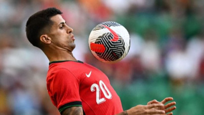 Tak Laku di Eropa, Bek Kenamaan Portugal Ini Hengkang ke Arab Saudi