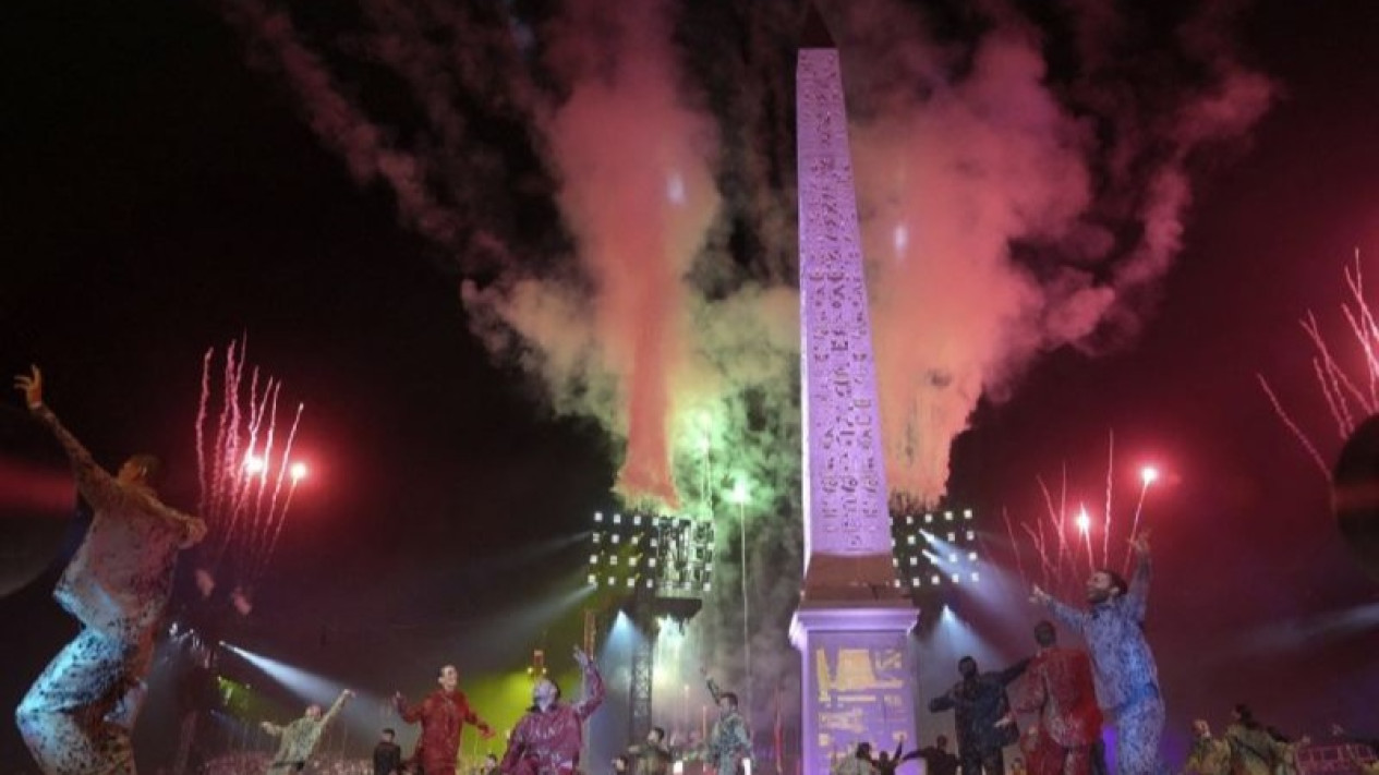 Presiden Prancis Resmi Buka Paralimpiade Paris 2024 
            - galeri foto