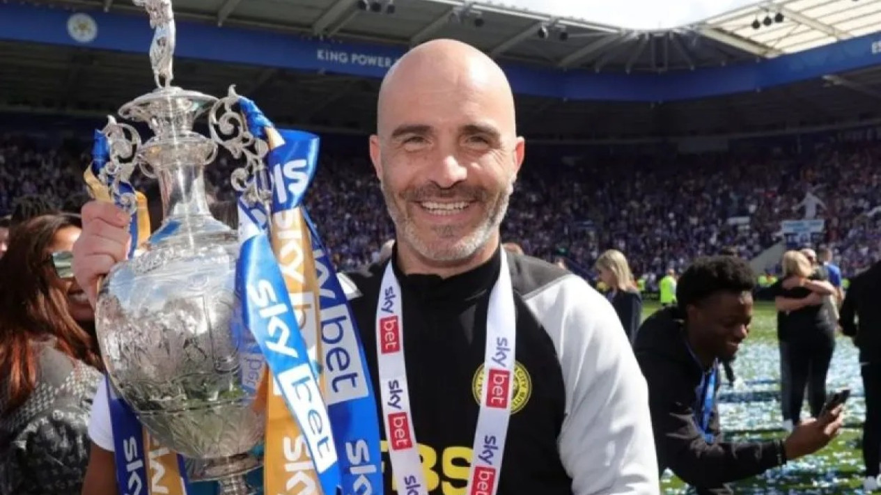 Pelatih Chelsea Gelar Pembicaran Pribadi dengan Mudryk dan Jackson, Ada Apa?
            - galeri foto