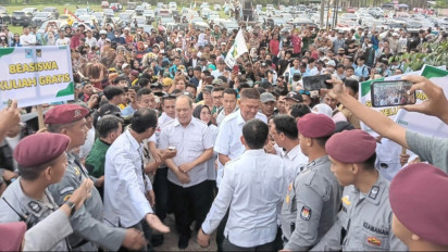 Gema Takbir dan Teriakan Selaras Mewarnai Pendaftaran Cagub Ruksamin-Syafei di KPU Sulawesi Tenggara