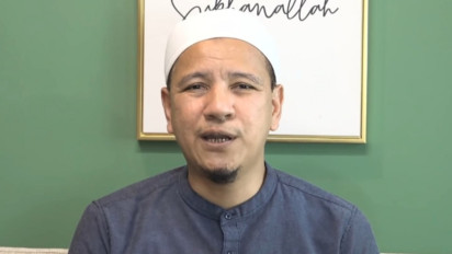 Menabur Bunga dan Baca Yasin saat Ziarah Memangnya Boleh? Begini Penjelasan dari Habib Novel Alaydrus, Ternyata itu...