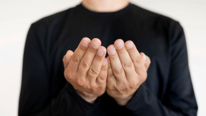 Baca Rabbana atina fiddunya Waktu Shalat Subuh untuk Gantikan Doa Qunut, Apa Hukumnya? Buya Yahya Tegaskan Bisa Pakai...