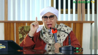 Bagaimana Cara Tebus Dosa Pejabat yang Tidak Amanah Saat Berkuasa? Buya Yahya Sarankan Lakukan Ini