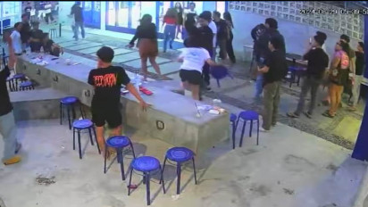 Viral Aksi Pengeroyokan Wanita di Coffe Shop Kendari, Dijambak Lalu Dibanting ke Lantai