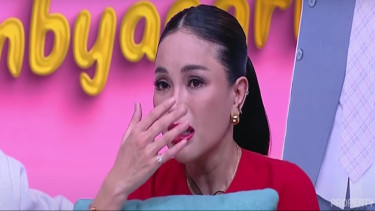 Nikita Mirzani Buka Suara soal Anak Hamil di Luar Nikah dan Utang Ratusan Juta untuk Biayai Lelaki