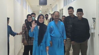 Ratu Zakiyah-Najib Hamas temui warga Ciomas usai periksa kesehatan