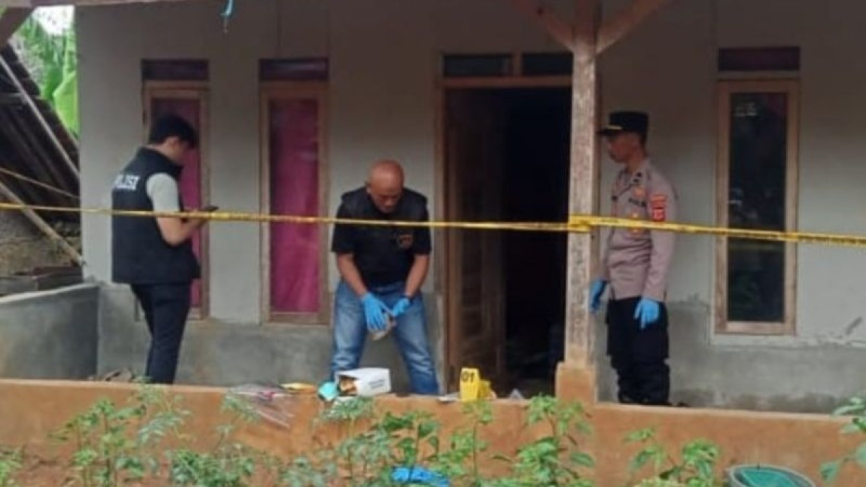 Fakta Baru Kasus Tiga Pemuda di Garut Tewas Usai Menenggak Miras, Ternyata Mereka...
            - galeri foto