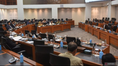 Pansus Angket Haji Gelar Rapat Tertutup dengan PIHK