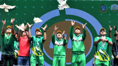 Jalan Santai Bersama Ribuan Masyarakat, Pj Gubernur Sumut Agus Fatoni Ajak Jadi Pelaku Sejarah Sukseskan PON XXI