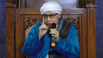 Sudah 4 Bulan Suami Selalu Menolak Ajakan Istri Berhubungan Intim, Dosa atau Tidak? Buya Yahya Jawab Tegas Kalau…