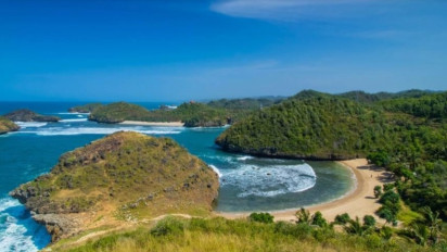 Warga Pacitan Adukan Pengelolaan BUMDes, Dugaan Penyimpangan Wisata Pantai Kasap