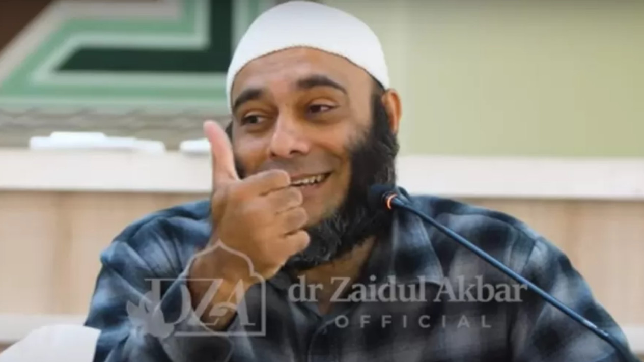 Resep Minuman Herbal Racikan dr Zaidul Akbar Untuk Penambah Gairah Hubungan Intim Paksu dan Bunda, Dijamin Sama-sama Nikmat dan Puas?
            - galeri foto