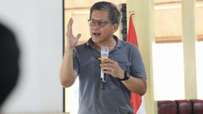 Rocky Gerung Ribut dengan Silfester Matutina di TV, Bermula dari Pembahasan Apakah Jokowi Cawe-Cawe di Pemilu