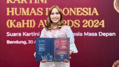 Humas Pegadaian Raih Penghargaan Kartini Sahabat Humas Indonesia