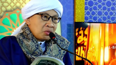 Walau Khusyuk, Tolong Jangan Pernah Sujud Seperti Ini saat Shalat, Buya Yahya Tegaskan Itu...