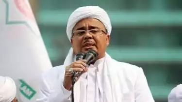 Habib Rizieq Shihab (HRS)