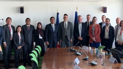 Wamentan Sudaryono Ajak Asosiasi Peternak dan Petani di Perancis Investasi Peternakan Sapi di Indonesia