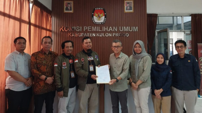 KPU Kulon Progo Terima Dokumen Syarat Perbaikan Tiga Paslon Bupati dan Wakil Bupati