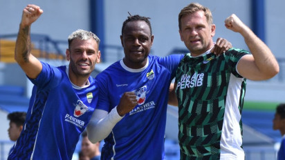 Eks Pemain Timnas Indonesia Tegaskan Persib Bandung Siap Kalahkan PSM Makassar di Liga 1 2024/2025