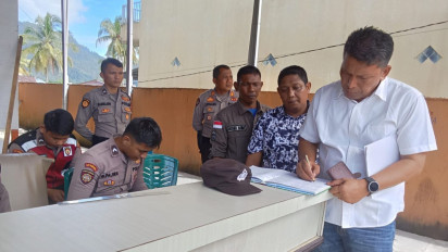 Sempat Mangkir, Ketua KPU Tapteng Hadiri Panggilan Bawaslu soal Penolakan Pencalonan Masinton Pasaribu