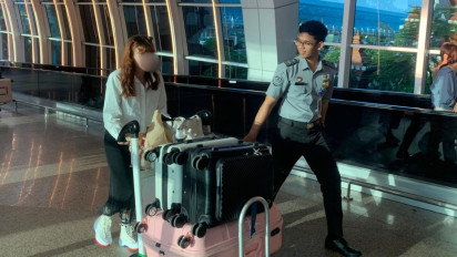 Tawarkan Jasa Pijat Plus-plus Rp2 Juta, Bule Rusia Dideportasi dari Bali