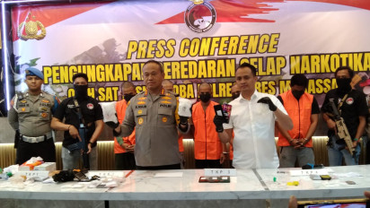 Lima Pengedar Narkoba di Makassar Diringkus Polisi, Ribuan Sabu Siap Edar Disita