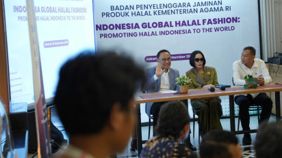 Poppy Dharsono Jelaskan Cara Membuat Kain Halal