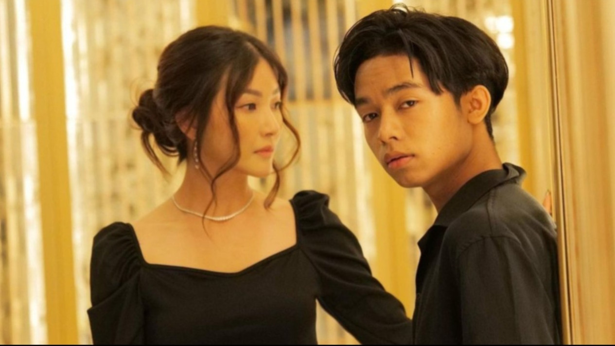 Tangis Sarwendah Pecah saat Buat Pengakuan Mengejutkan soal Perasaan Sebenarnya terhadap Betrand Peto, Waktu itu Bilang...
            - galeri foto