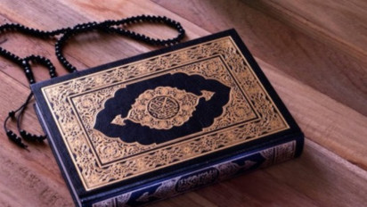 Dibaca Setiap Malam Agar Kubur Terang Benderang, Ini Bacaan Surah Al Mulk Ayat 1-10