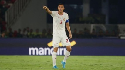 Bintang Liverpool Ini Komentari Unggahan Jay Idzes di Instagram, Netizen Heboh Kegirangan: Mau Dinaturalisasi Ga Bang?