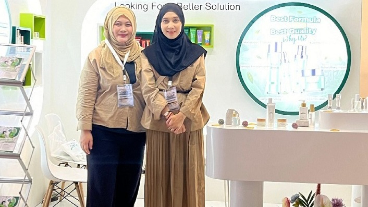 Pameran Cosmetic Toll Manufacturer Expo 2024 Digelar Hingga Hari Ini, Hadirkan 38 Exhibitor
            - galeri foto