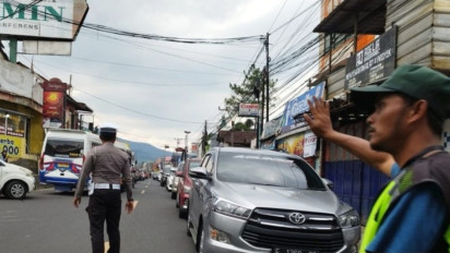 Polres Cianjur Minta Pengendara Tujuan Jabodetabek Segera Hindari Jalur Puncak Bogor