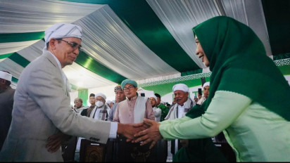 TGB Dukung Ummi Rohmi Lewat Pernyataan Kiprah Perempuan Hebat di Arena Hultah NWDI