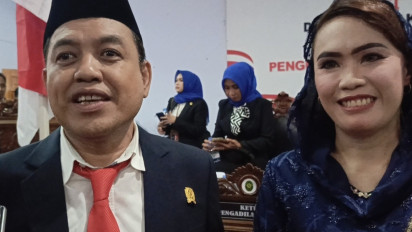 Pertama Kalinya di Majene, Sepasang Suami Istri Dilantik Jadi Anggota DPRD