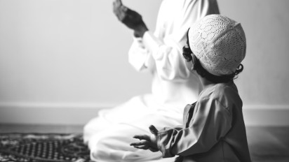 Bayi di Kediri Dibuang Orang Tuanya, Ustaz Adi Hidayat Ingatkan Jika Rawat Anak Demi Allah Pasti Dimudahkan!