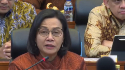Sri Mulyani Menangis dan Pamit ke DPR, Sinyal Tak Jadi Menteri Keuangan di Kabinet Prabowo?