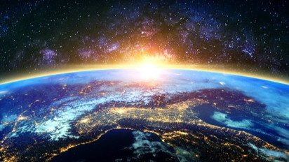 Allah SWT Ciptakan Langit dan Bumi dalam Enam Hari, Tafsir Surah Hud Ayat 6