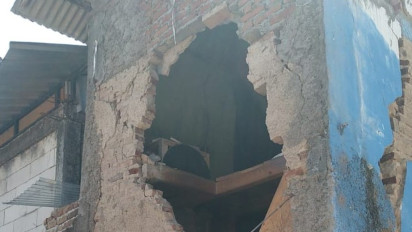 Deretan Fakta Foto-foto Kerusakan Rumah Warga Akibat Gempa Bandung Mengerikan Banget, Ini Buktinya