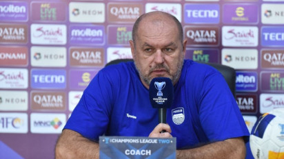 Hebohnya Media Malaysia Lihat Reaksi Tenang Bojan Hodak saat Diguncang Gempa dalam Konferensi Pers Jelang Persib Bandung Vs Port FC