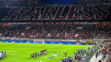 AC Milan Dicemooh Suporter Sendiri Usai Dikalahkan Liverpool di Liga Champions 2024/2025
