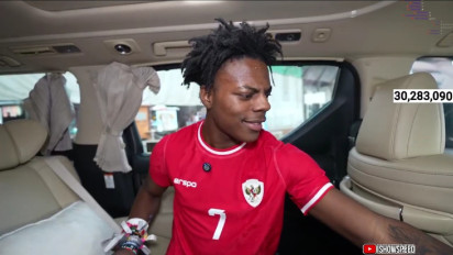 Speed ke Indonesia, Langsung Diadang Motor Hingga Dapat Batik Motif MU