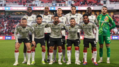 Reaksi Suporter FC Dallas Lihat Maarten Paes Kebobolan dari Tengah Lapangan di Liga Amerika Serikat, Mimpi Buruk!