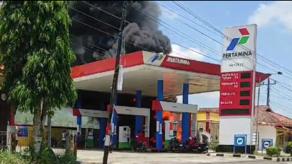 Akibat Percikan Api di Mobil, SPBU di Jalan Raya Somagede Banyumas Terbakar