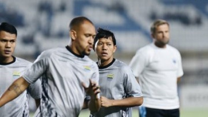 Hasil Babak I Persib Bandung Vs Port FC: Disaksikan Shin Tae-yong, Asnawi Mangkualam dkk Bikin Repot Maung Bandung