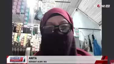 Anita tante dari almarhum Nia Kurnia Sari gadis penjual gorengan