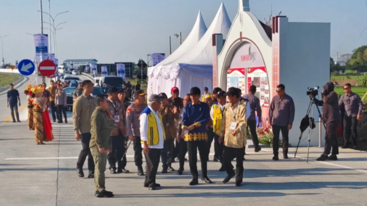 Tol Kartasura-Klaten Mulai Beroperasi, Tarif Masih Gratis
            - galeri foto